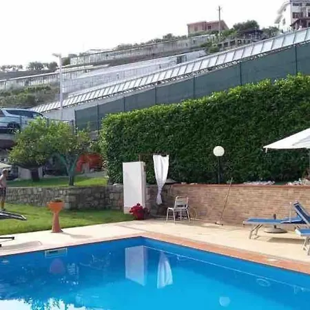 Casa Peonia, Natura, Piscina, Sport, Golf E Relax Apartment *
